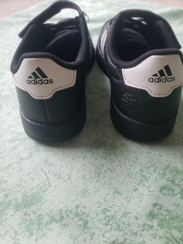 Basket adidas garçon p.31 - photo numéro 4