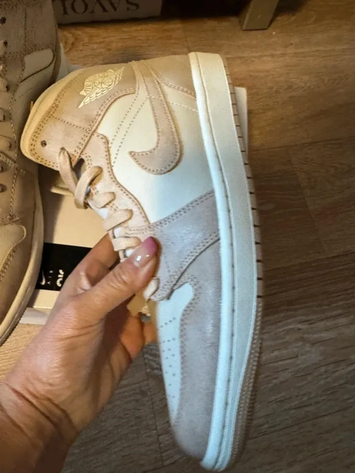 Baskets sneakers montantes Nike air Jordan - photo numéro 3