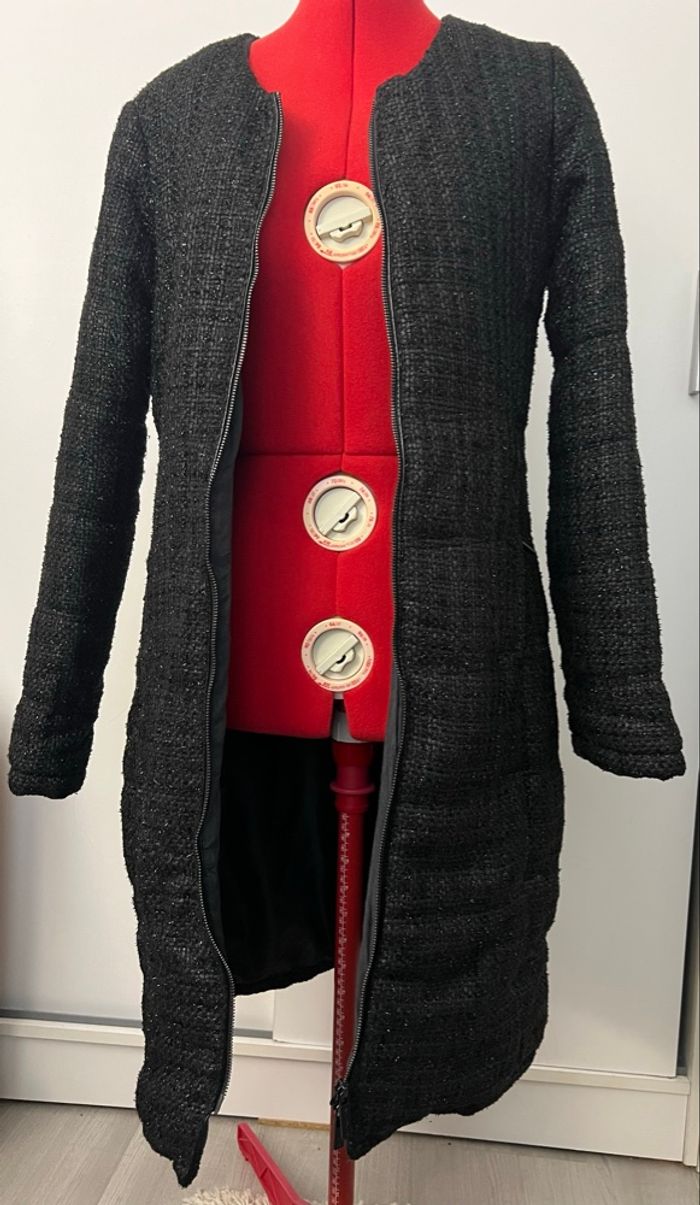 Manteau droit long matelassé noir pailleté Morgan