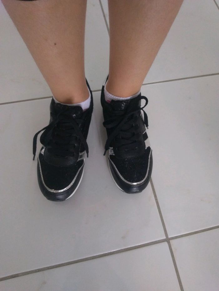 Baskets taille 37 - photo numéro 3