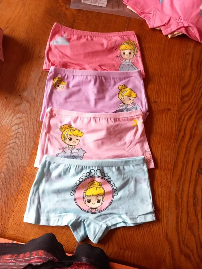 🚼lot 4 culottes boxers Neuf 6ans