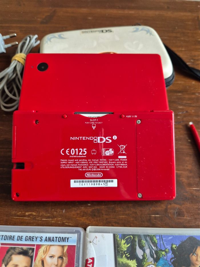 Console Nintendo ds dsi rouge et jeux - photo numéro 3