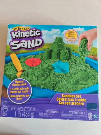 Kinetic sand