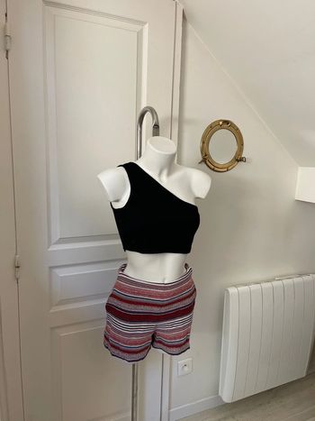 Short à rayures
