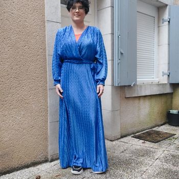 Magnifique robe neuve pour taille 40-44