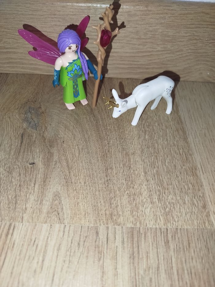 Fée avec son rêne Playmobil
