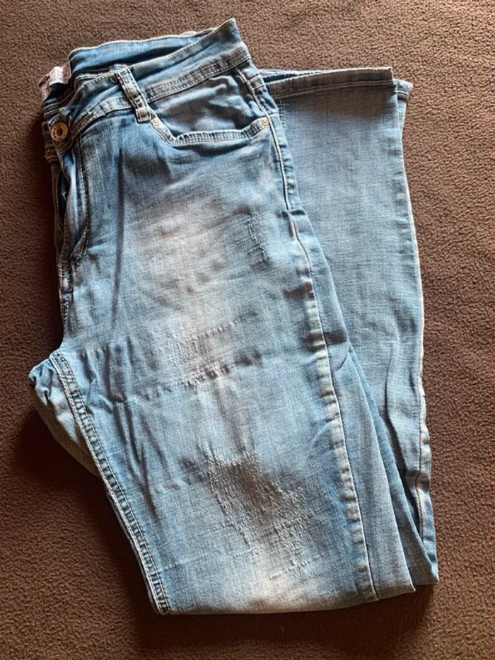 Jean slim effet usé
