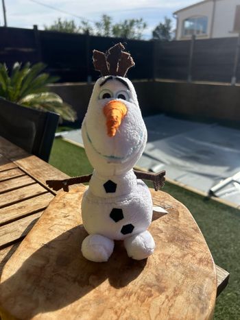 Peluche Olaf – La Reine des Neiges