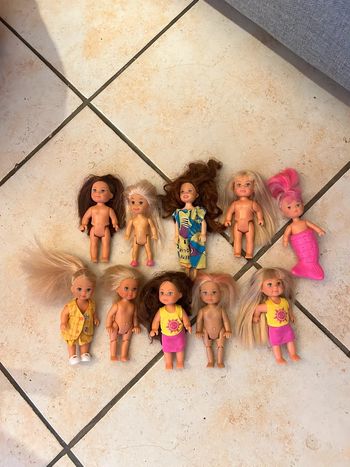 Jouet 🧸 Lot 10 bébés filles barbie/simba
