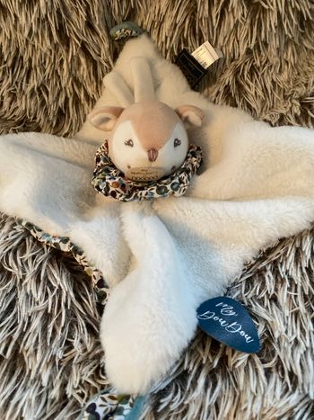 Doudou biche plate doudou et compagnie
