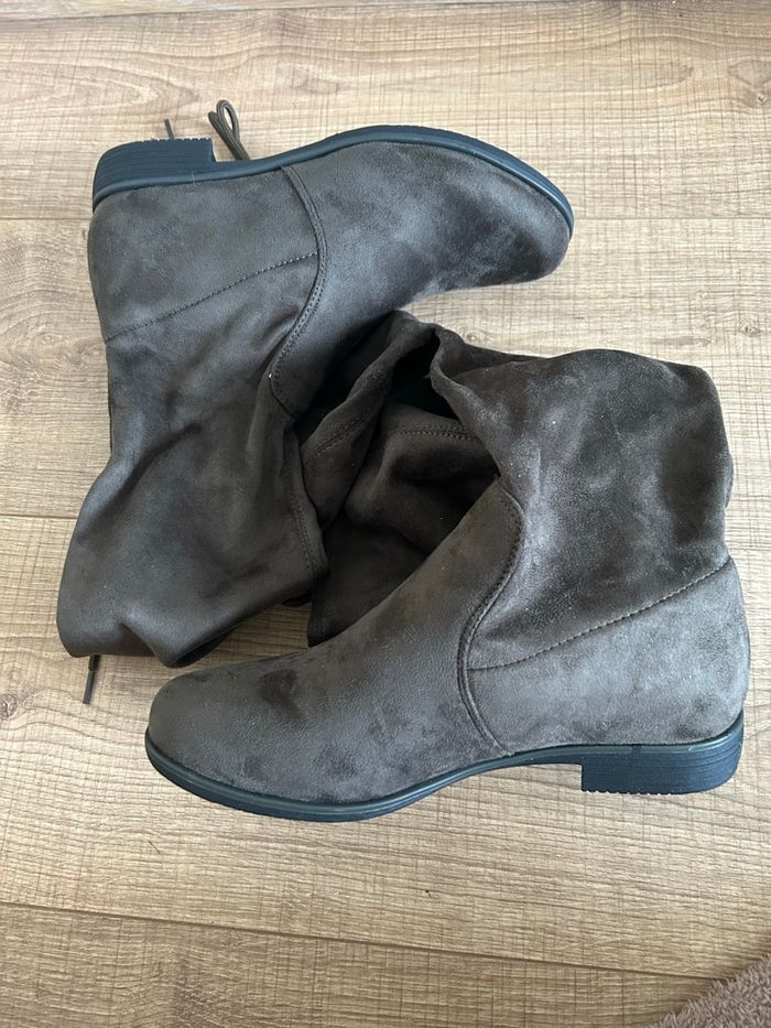 Bottes chaussettes plates neuves Kayla Shoes pointure 37 - photo numéro 10