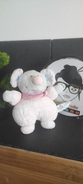 Peluche doudou souris rose gris bleu Carrefour TY20512 foulard bandana grelot