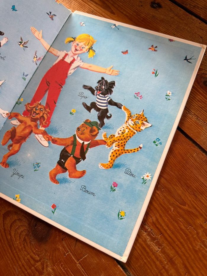 Couverture blanche BE Livre bd album La croisière de Caroline Hachette - photo numéro 5