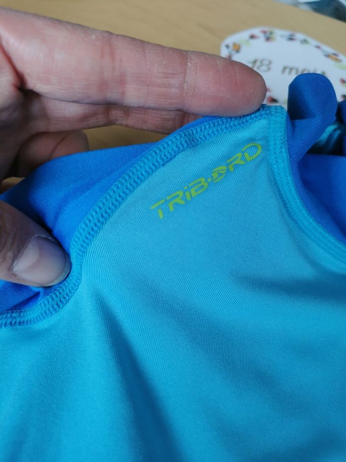 Combinaison anti-UV bébé 18mois tribord tbe - photo numéro 2