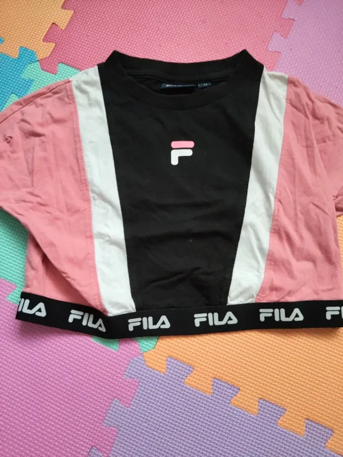 Tee shirt court de sport taille 14 ans - photo numéro 2