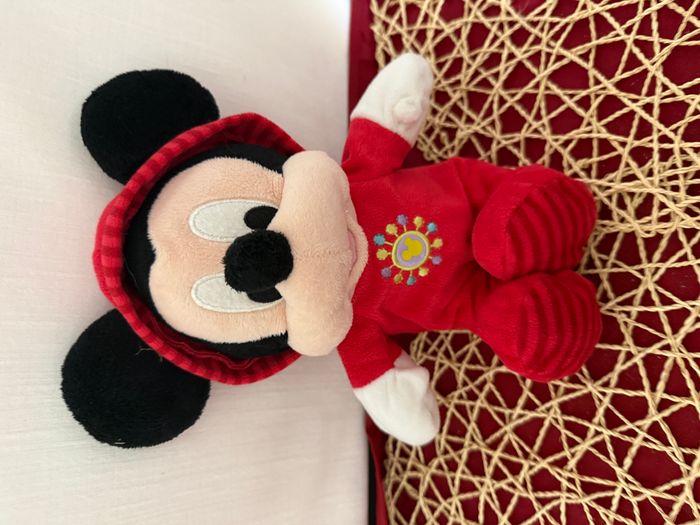 Disney Mickey la souris Peluche pyjama rouge 25 cm - photo numéro 3