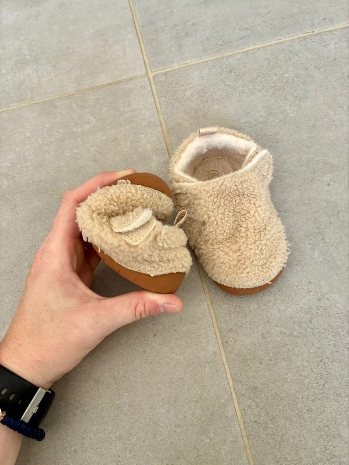 Chaussures souples moumoutes Obaïbi pointure 20 - photo numéro 3