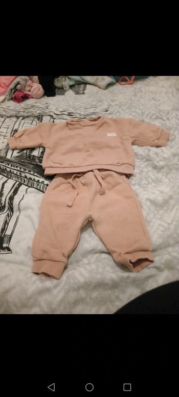 Surevetement 3 mois kiabi