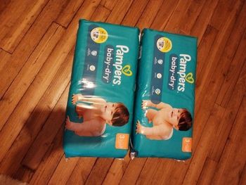 Paquets Pampers baby dry taille 3