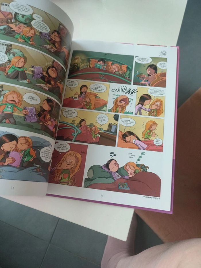 BD les sisters un air de famille tome 1 très bon état - photo numéro 8