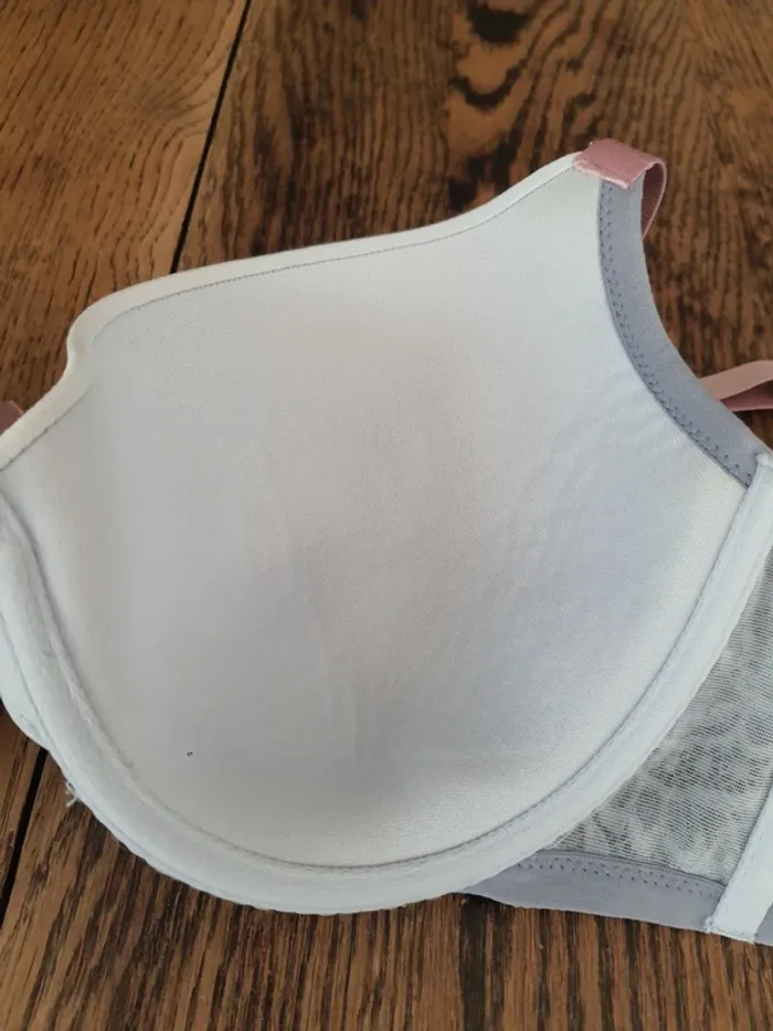 Jolie Soutiens-gorge Hunkemöller fr 95D - photo numéro 15