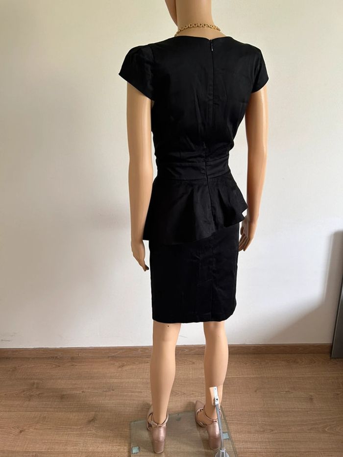 Robe noire à manches courtes Sinequanone taille 38 jamais portée (taille petit) - photo numéro 10