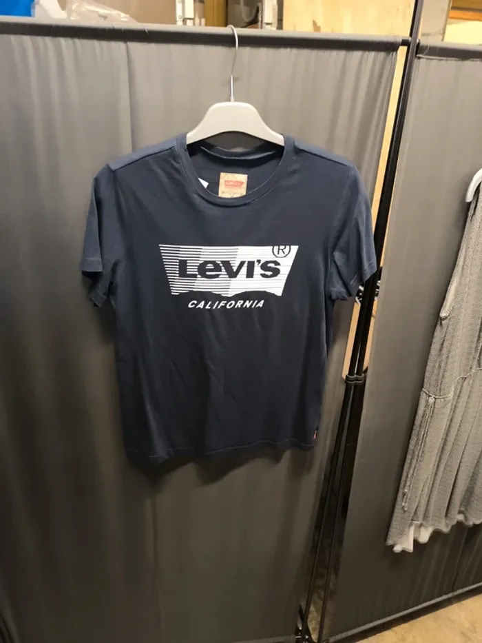 42931 tee shirt MC bleu marine fille 16 ans levi's