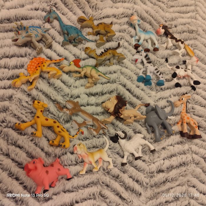 Lot d'animaux - photo numéro 8