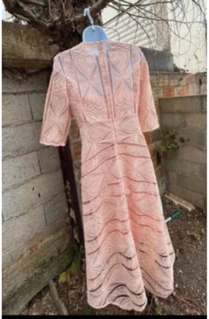 Magnifique robe neuve Maje, taille 2, jamais portée avec étiquette d’origine (prix initial 720 €) - photo numéro 3