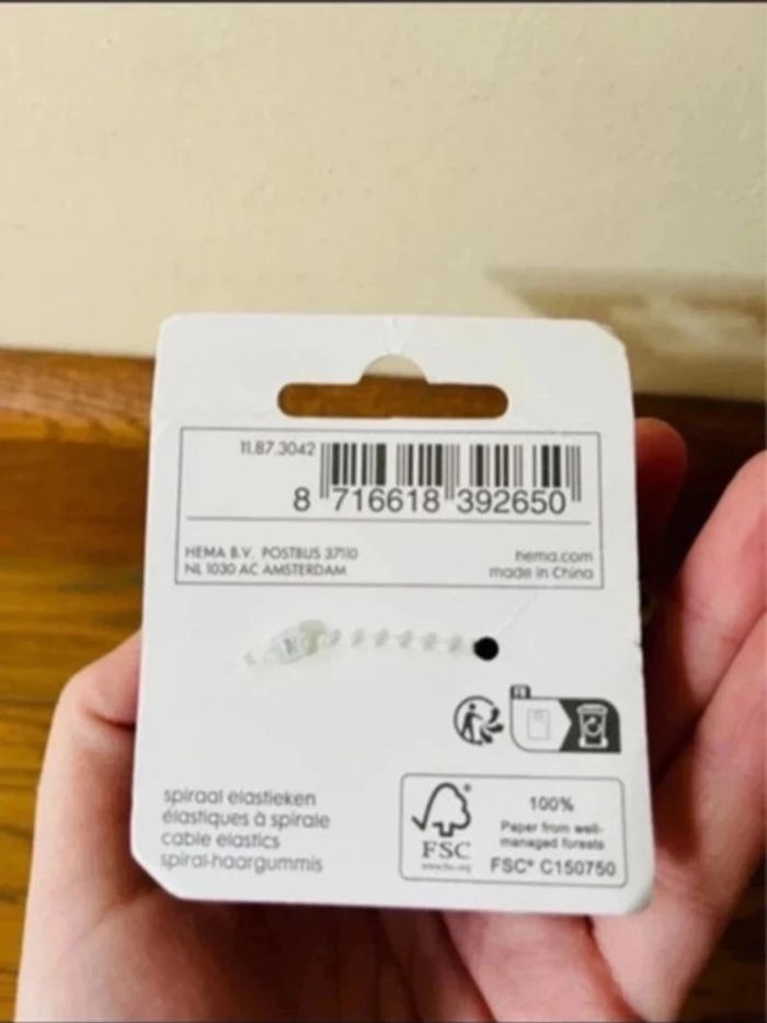 Lot élastique invisibobble noir neuf hema -tiens bien dans les cheveux -ne les arraches pas - photo numéro 3