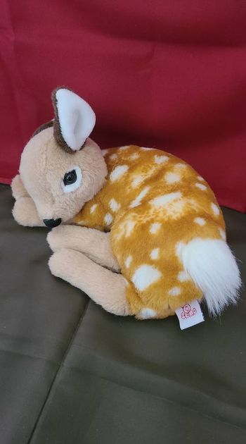 peluche faon couché semo