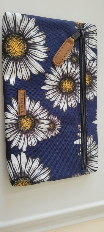 Pochette cabaia neuve daisy