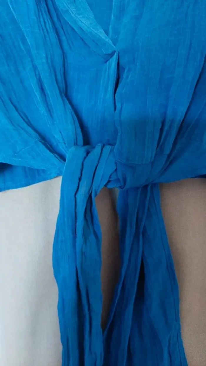 T‑shirt indigo/électrique H&M – Taille XS - parfait état - Polyester et polyamide - photo numéro 3