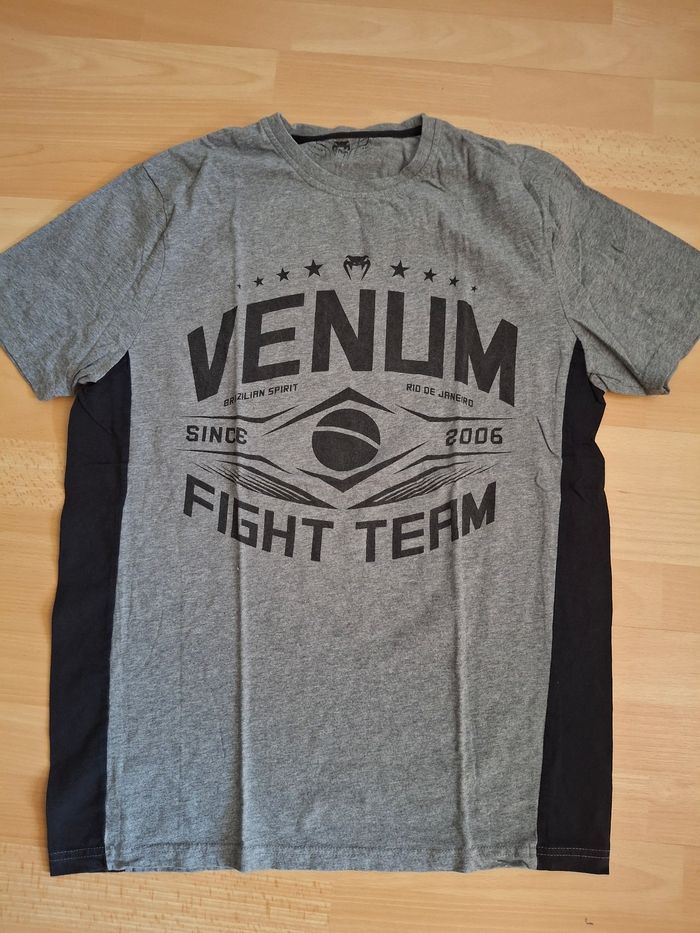 Lot 5 t shirt homme XXL airness umbro... - photo numéro 9