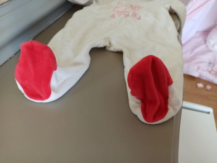 Pyjama blanc et rouge 3 mois Tissaia - photo numéro 5