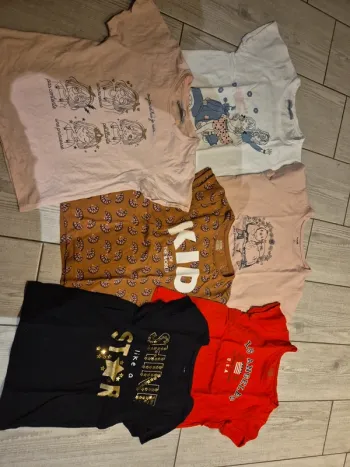 Lot t-shirts 8 ans