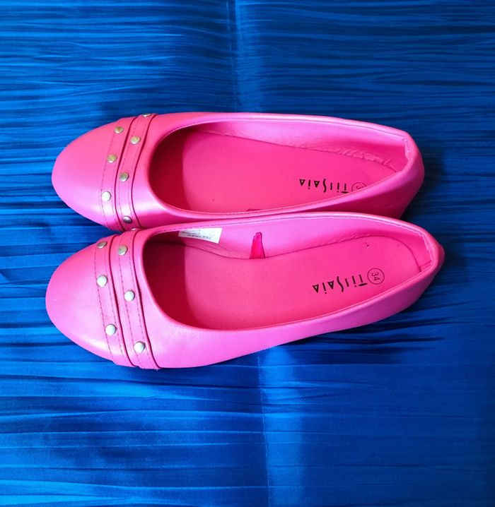 Ballerines neuves pointure 34 - photo numéro 2