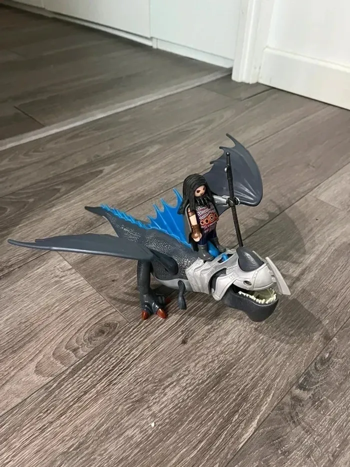 Playmobil 9248 Dragons de combat et Drago - photo numéro 4