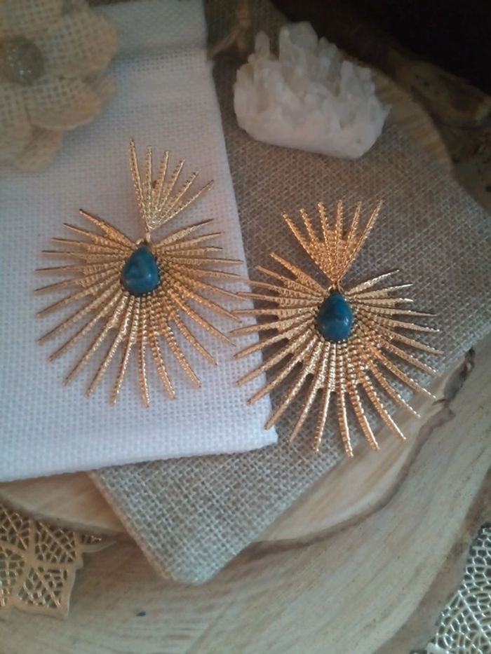 Boucles d'oreilles cœurs soleils pierres bleues jaspe ocean