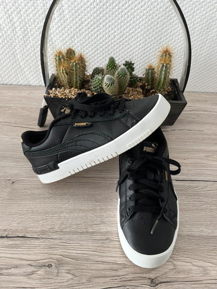 Basket pointue 37