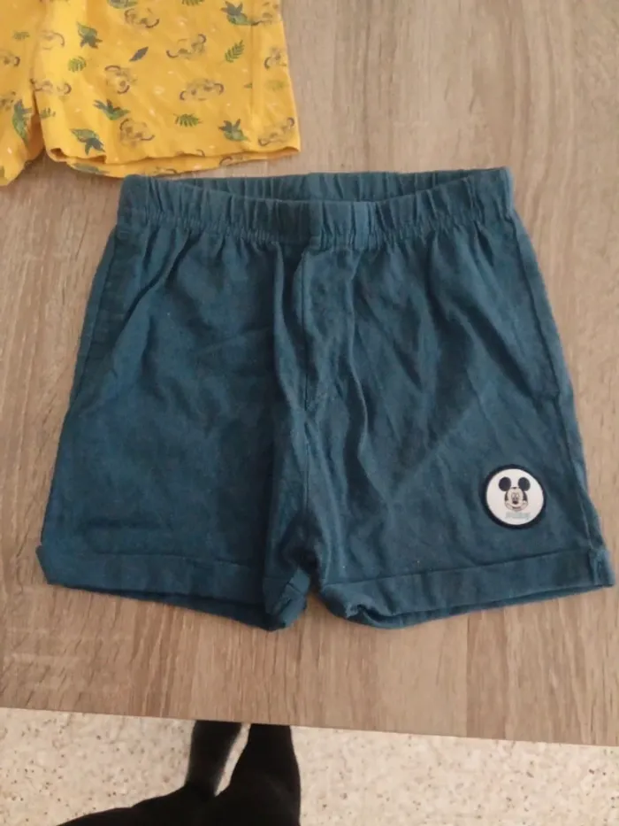 🌹2 shorts Disney 36 mois 🌹 - photo numéro 2
