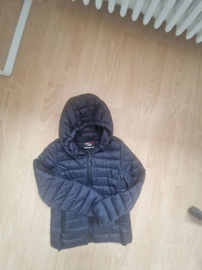 Doudoune fille jennyfer taille XXXS - photo numéro 3