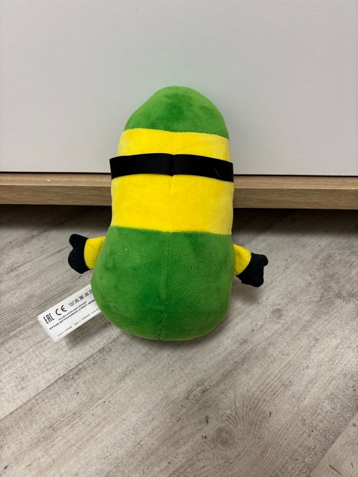 Peluche minions en avocat - photo numéro 2