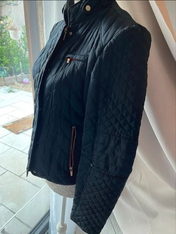 Veste matelassée bleue marine Zara 
