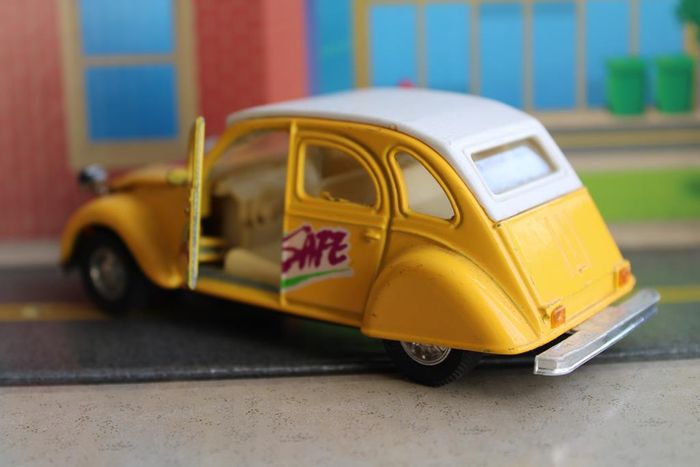 Welly Citroën 2 CV - photo numéro 3