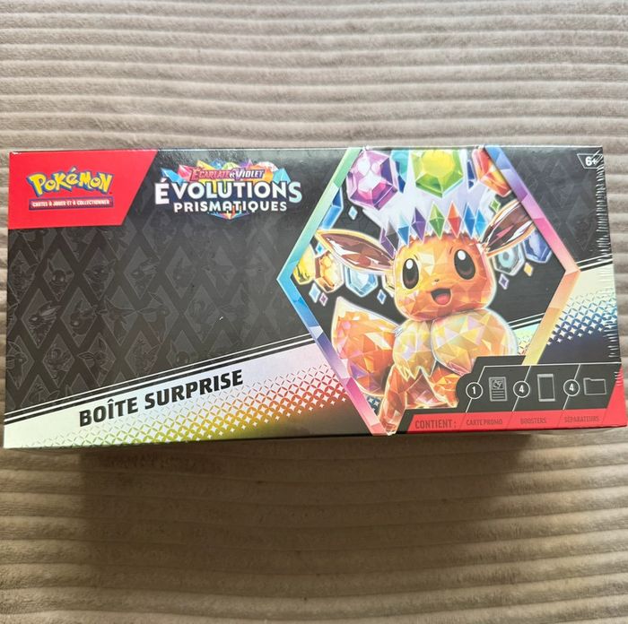 Boîte surprise évolution prismatique Pokémon cartes rares, ultra rares neuve sous blister