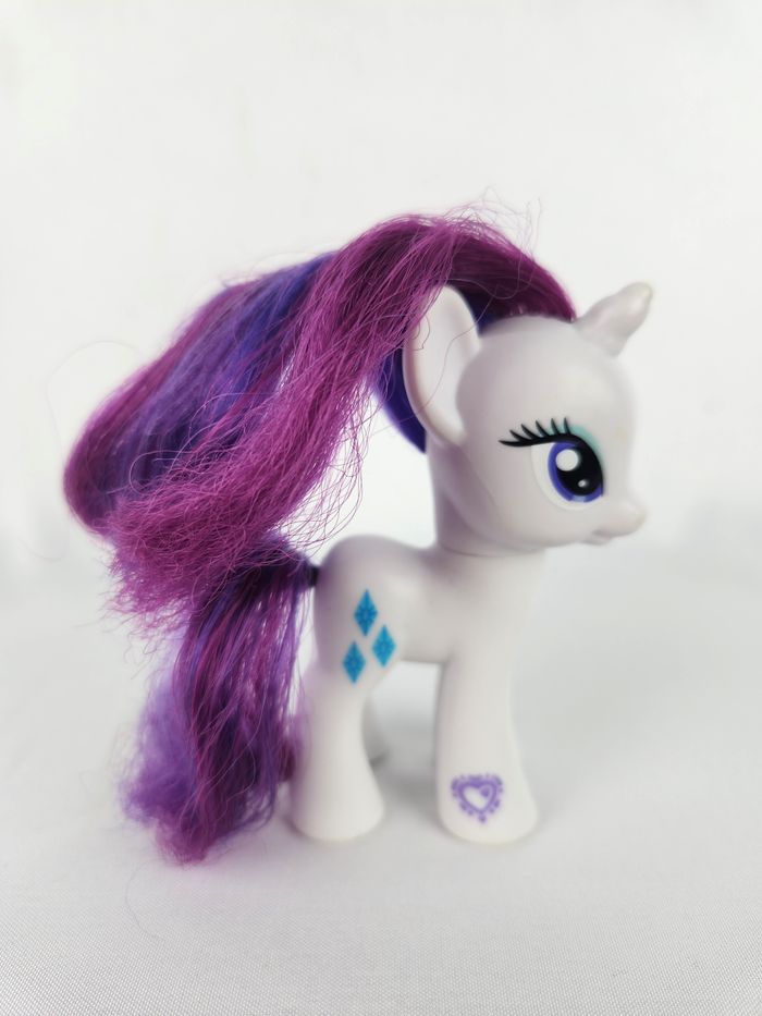 My Little Pony MLP Rarity - G4 Licorne Blanche Crinière Violette - photo numéro 2