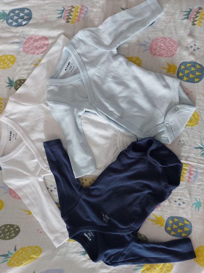 Lot de bodies croisés manche longue 1mois - photo numéro 2