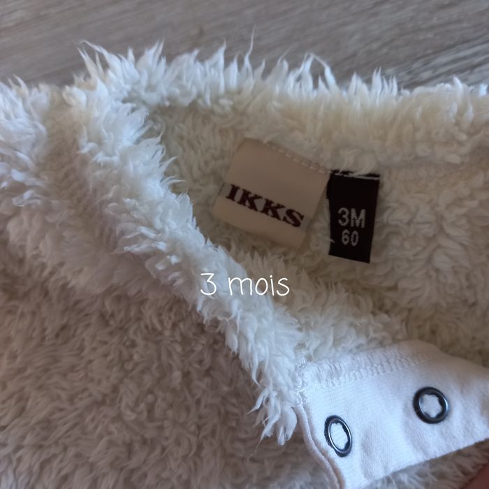 Pull ikks pilou pilou 3 mois