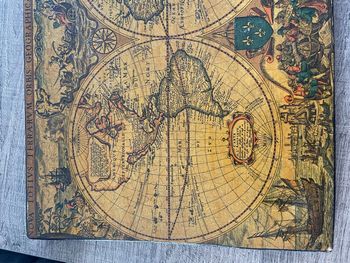 Cadre Mappemonde en bois